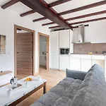 Apartment Infinity Coast Iii By Fidalsa Miengo